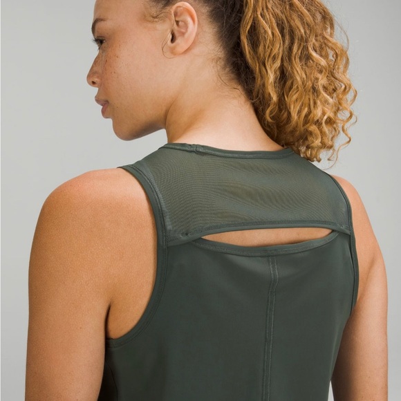 Lululemon Sculpt Tank - Picture 5 of 13